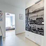 Anchor Apartments Vintage